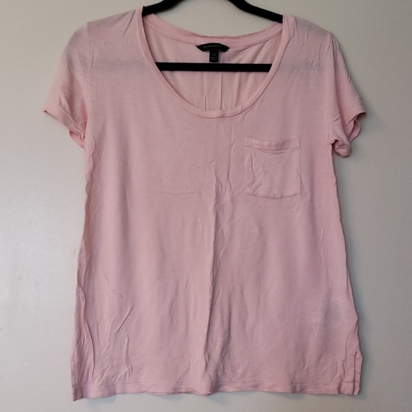 ** 2 for $15 ** Banana Republic - Pocket Tee - Picture 4 of 5